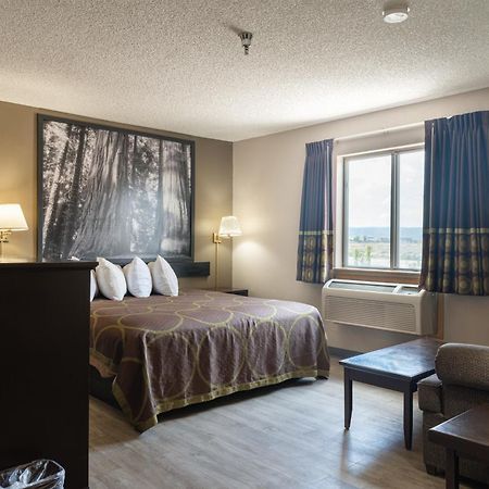 Super 8 By Wyndham Grants Hotel Buitenkant foto