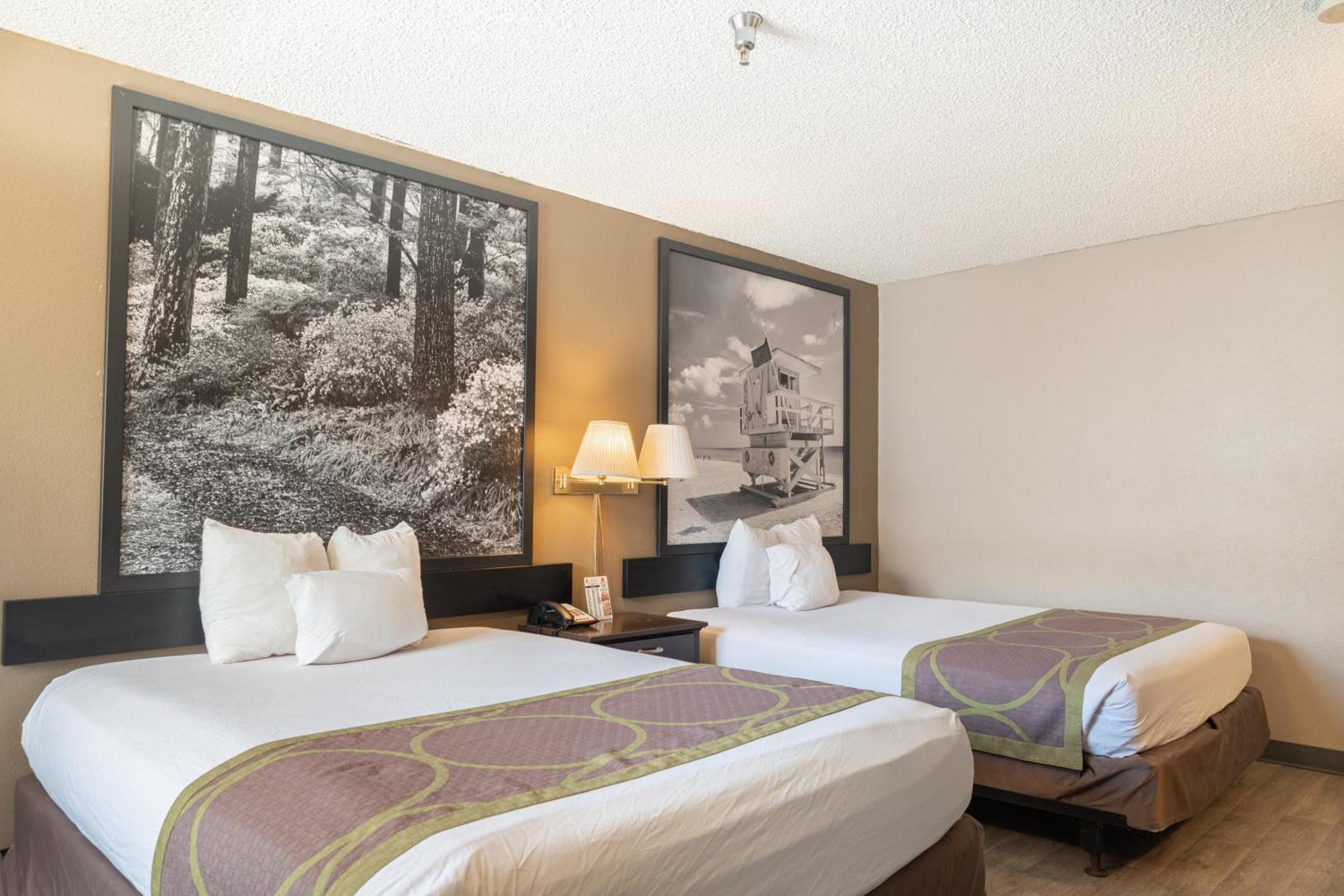 Super 8 By Wyndham Grants Hotel Buitenkant foto